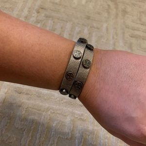 TORY BURCH SILVER WRAP BRACELET